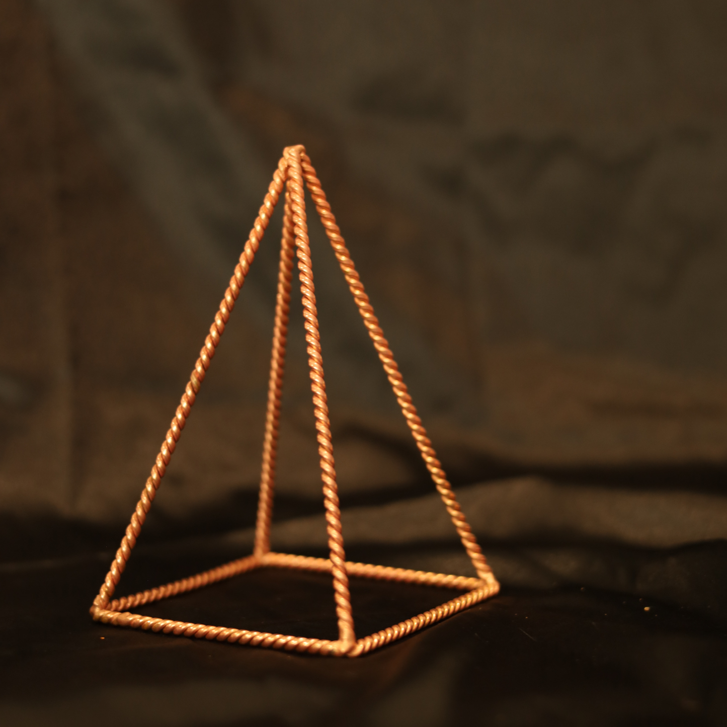 Tensor Copper Pyramid – 99% Pure Copper Energy Tool (10x6 cm) for Meditation