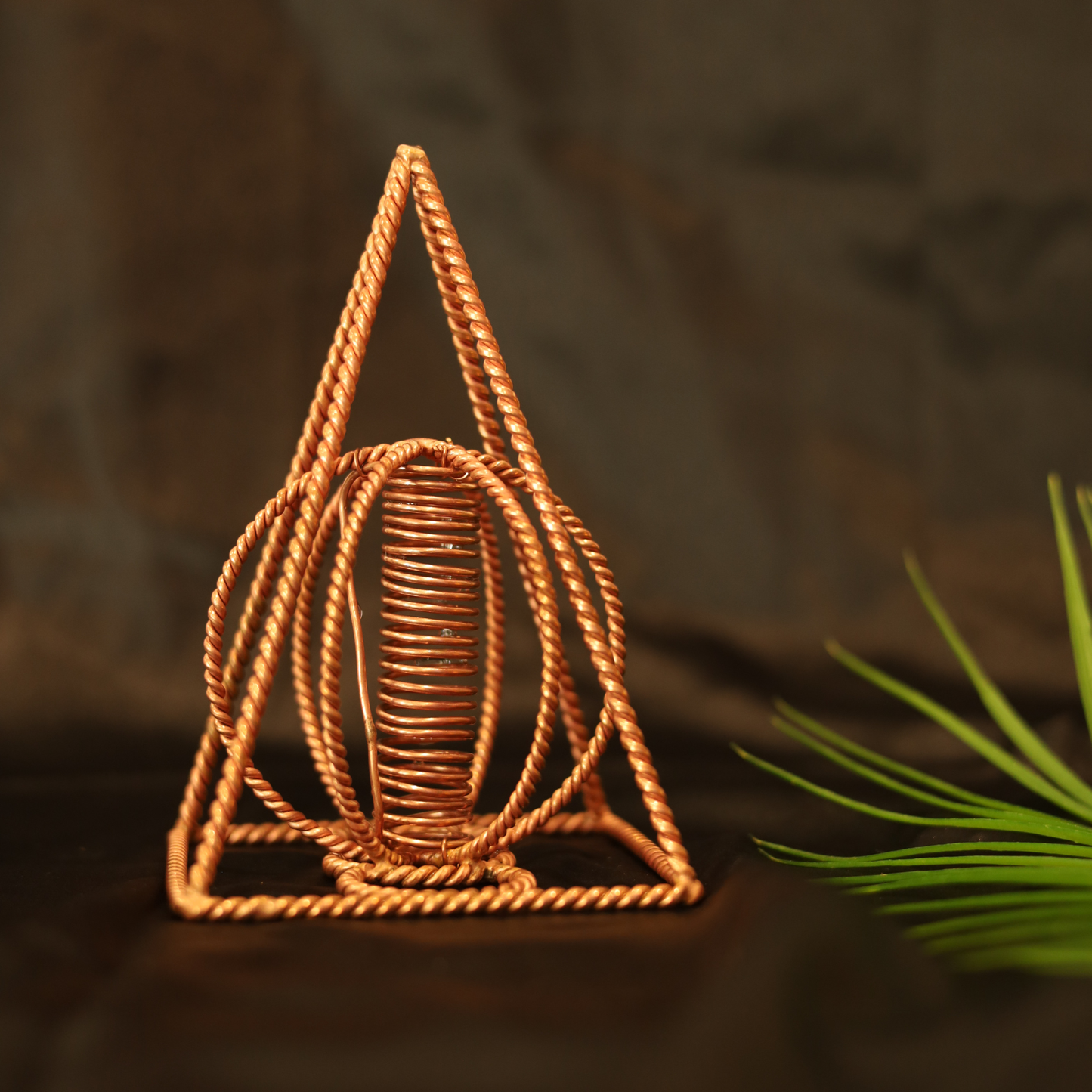 Nubian Copper Pyramid with 144 MHz Tensor Harmonizer – 10 cm