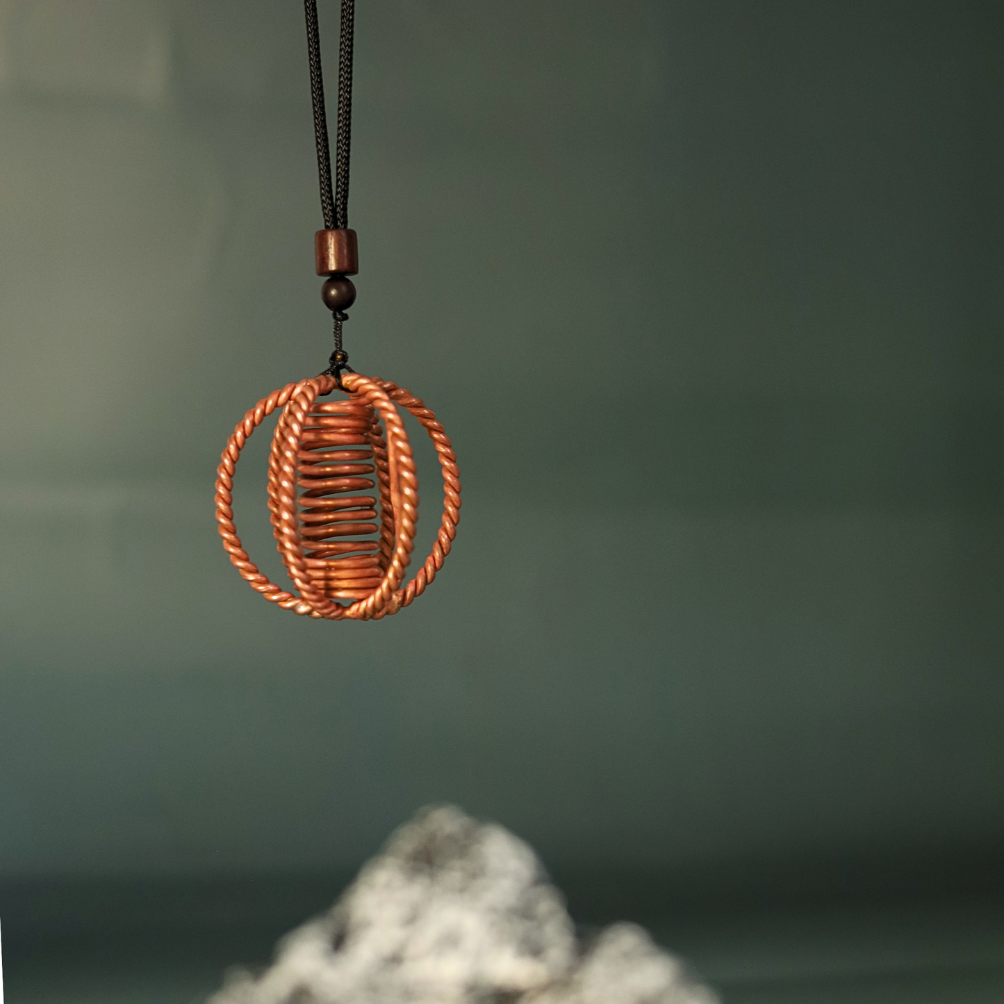 Tensor Harmonizer Pendant – Pure Copper Energy Sphere (4.5x4 cm)