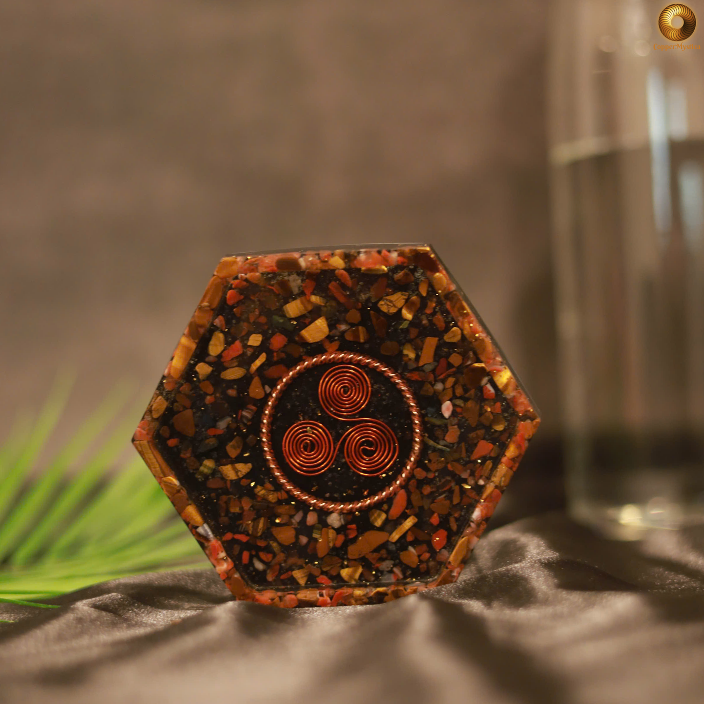 Tensor Water Charging Cup – Triskelion + 144MHz Tensor Ring with Earth-Element Crystals (14cm)