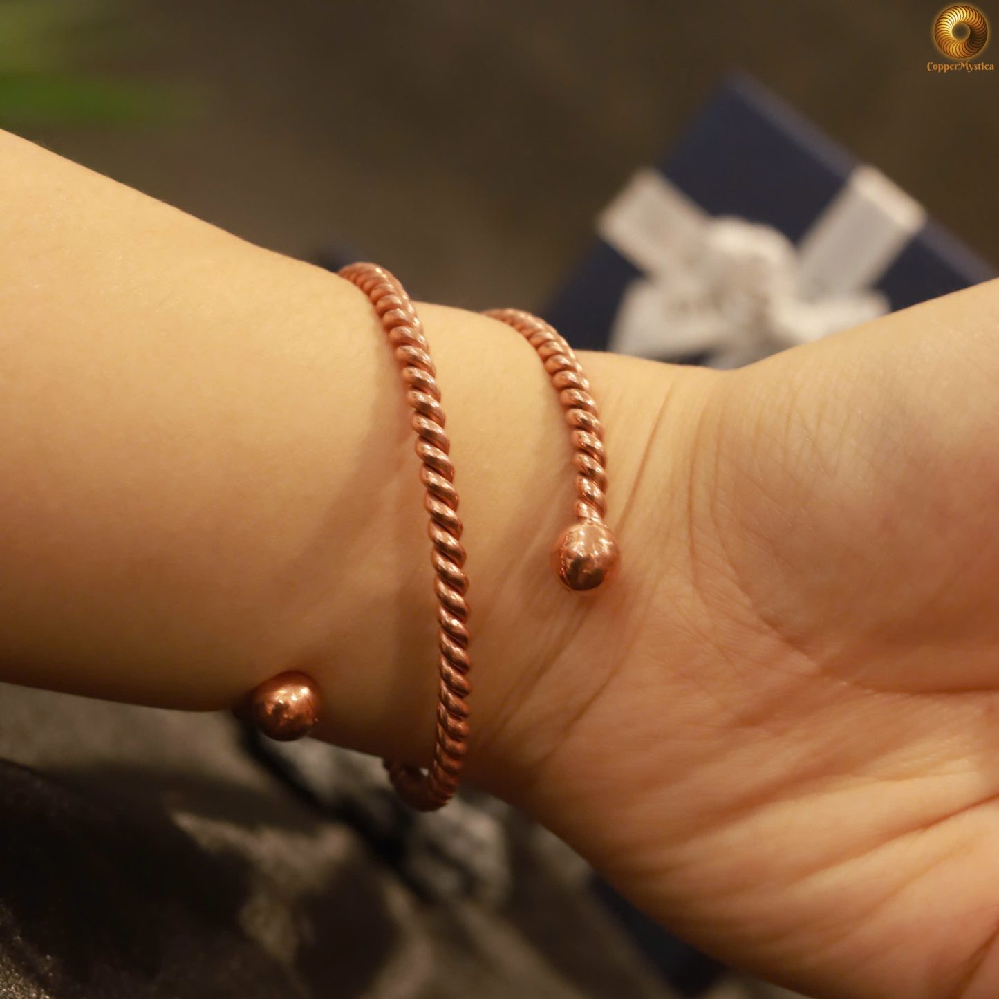 Infinity Twist Tensor Bracelet – Handcrafted Pure Copper Bracelet with Custom Frequency Options